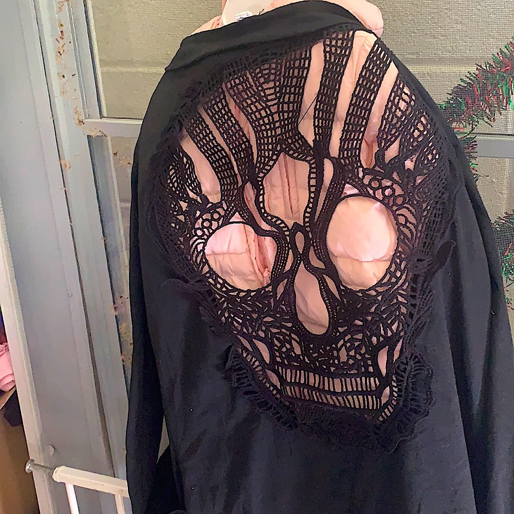 Comfy Black Long Sleeve Top/Wrap NO Zip Nor Button